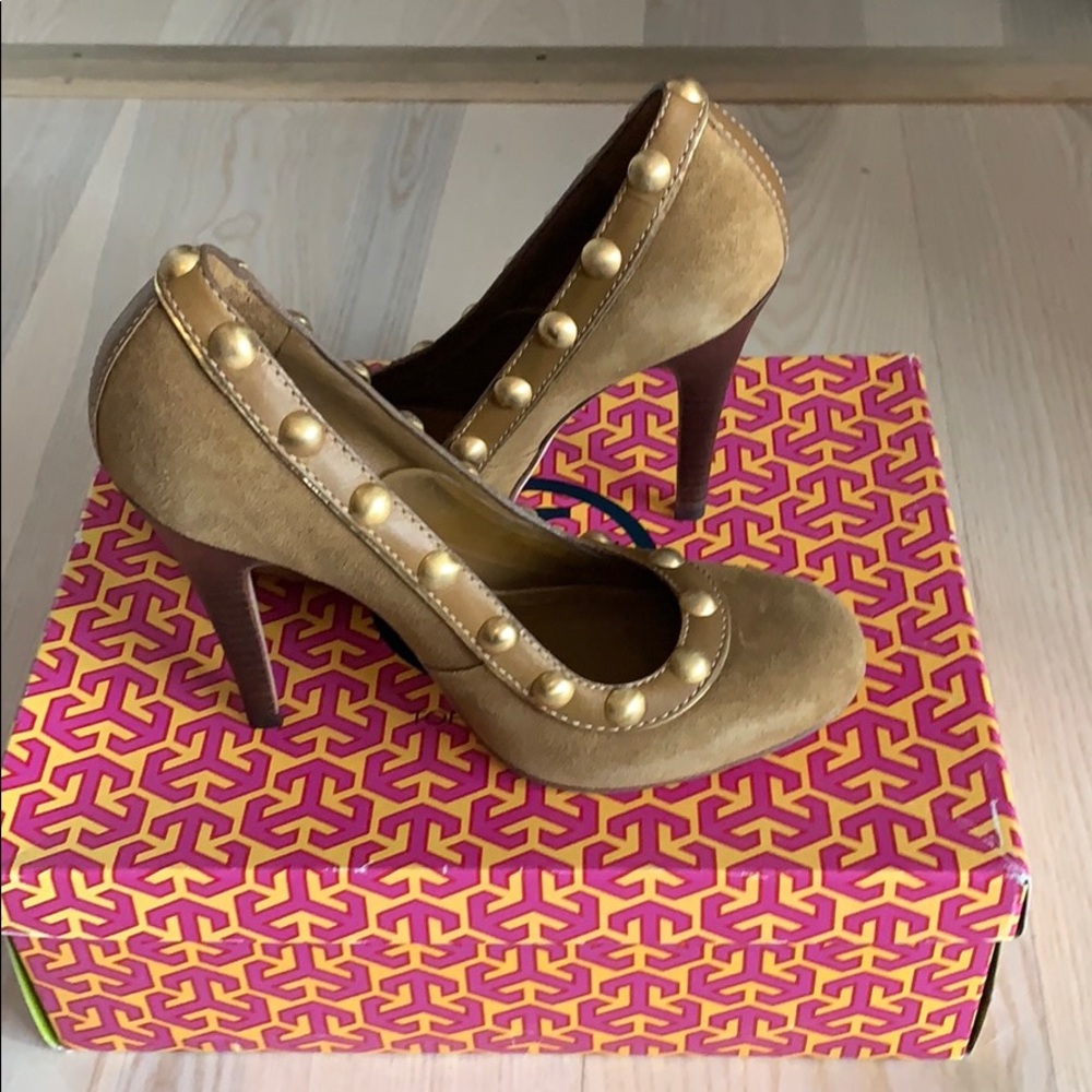 Tory Burch tan suede/leather heels